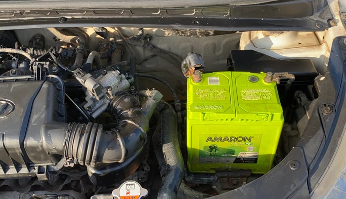 2014 Hyundai i10 MAGNA 1.1, Petrol, Manual, 66,739 km, Engine View - Left