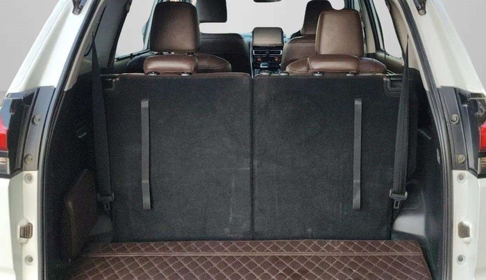 2023 Toyota INNOVA HYCROSS ZX HYBRID 7 STR, Hybrid, Automatic, 48,418 km, Boot Inside