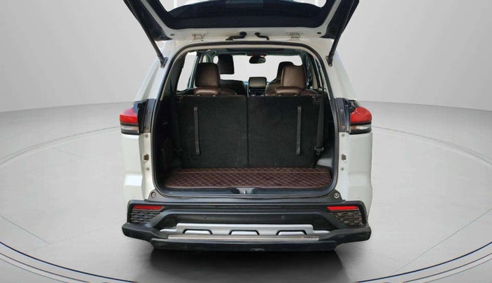 2023 Toyota INNOVA HYCROSS ZX HYBRID 7 STR, Hybrid, Automatic, 48,418 km, Boot Door Open