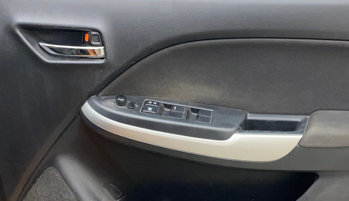 2016 Maruti Baleno ZETA PETROL 1.2, Petrol, Manual, 1,07,222 km, Driver Side Door Panels Control