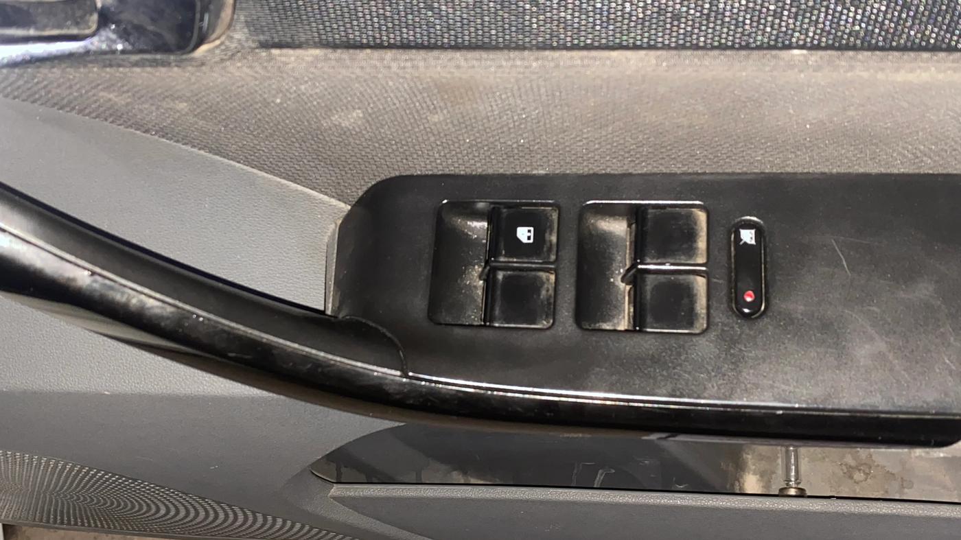 2018 Tata TIGOR XZ (O) DIESEL, Diesel, Manual, 98,439 km, Driver Side Door Panels Control