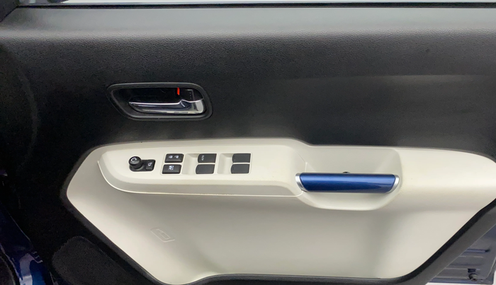 2023 Maruti IGNIS ALPHA 1.2, Petrol, Manual, 34,979 km, Driver Side Door Panels Control