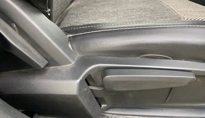 2023 Tata ALTROZ XZ CNG, CNG, Manual, 27,081 km, Driver Side Adjustment Panel