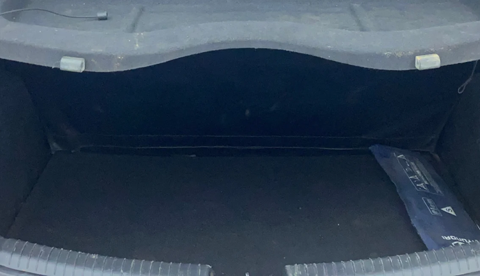 2016 Hyundai Grand i10 ASTA (O) AT 1.2 KAPPA VTVT, Petrol, Automatic, 64,215 km, Boot Inside