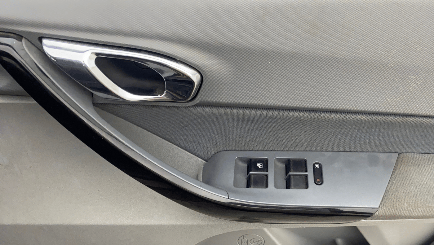 2021 Tata TIGOR XZA PLUS PETROL, Petrol, Automatic, 85,935 km, Driver Side Door Panels Control