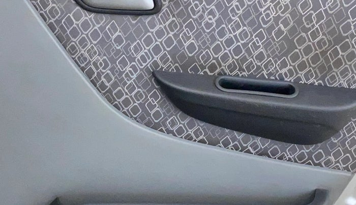 2018 Maruti Alto 800 LXI, Petrol, Manual, 82,119 km, Driver Side Door Panels Control