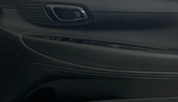 2021 Hyundai NEW I20 SPORTZ 1.2 MT, Petrol, Manual, 49,091 km, Driver Side Door Panels Control