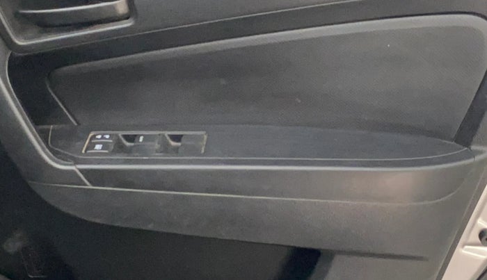 2021 Maruti Vitara Brezza LXI, Petrol, Manual, 26,190 km, Driver Side Door Panels Control