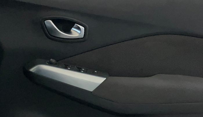 2021 Nissan Kicks XV 1.5, Petrol, Manual, 22,591 km, Driver Side Door Panels Control