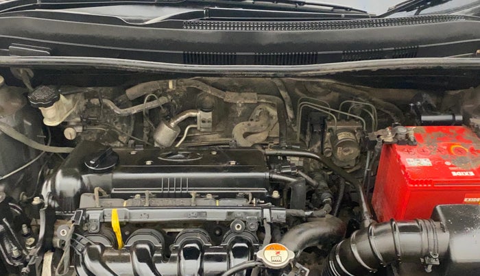 2013 Hyundai Verna FLUIDIC 1.6 VTVT SX, Petrol, Manual, 1,35,690 km, Engine View