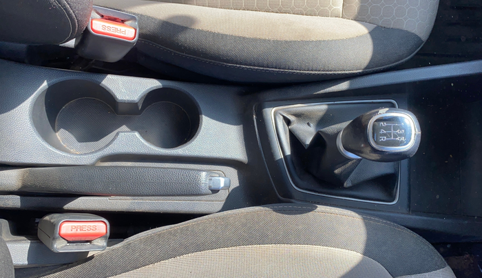 2015 Hyundai Elite i20 ASTA 1.2, Petrol, Manual, 27,730 km, Gear Lever