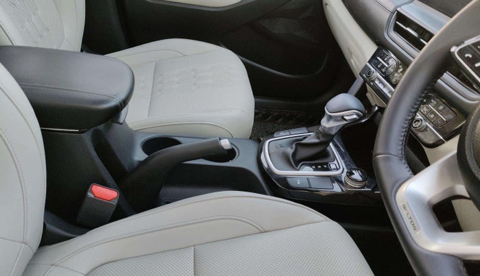 2024 KIA SELTOS  HTX 1.5 DIESEL AT, Diesel, Automatic, 19,001 km, Gear Lever