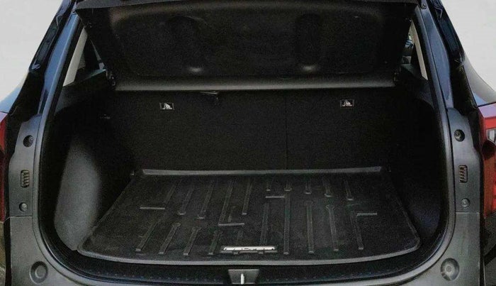 2024 KIA SELTOS  HTX 1.5 DIESEL AT, Diesel, Automatic, 19,001 km, Boot Inside