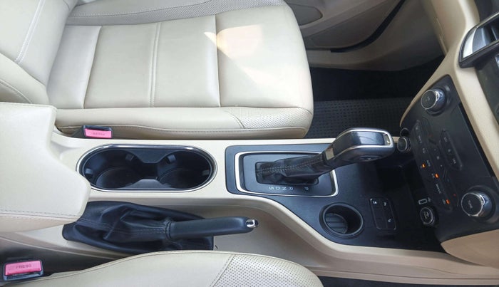 2020 Ford Endeavour TITANIUM PLUS 2.0 4X2 AT SUNROOF, Diesel, Automatic, 65,623 km, Gear Lever