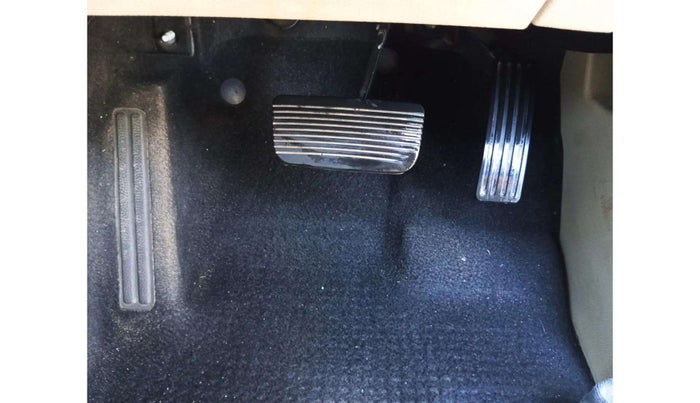 2020 Ford Endeavour TITANIUM PLUS 2.0 4X2 AT SUNROOF, Diesel, Automatic, 65,623 km, Pedals