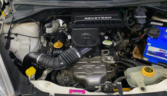 2017 Tata Tiago XT PETROL, Petrol, Manual, 45,432 km, Engine View - Right