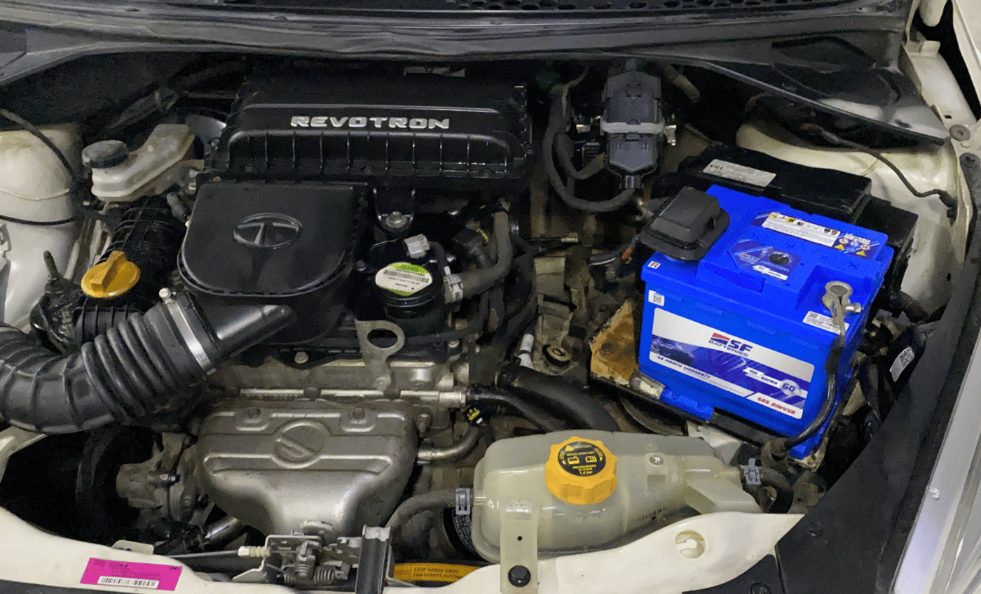 2017 Tata Tiago XT PETROL, Petrol, Manual, 45,432 km, Engine View - Left