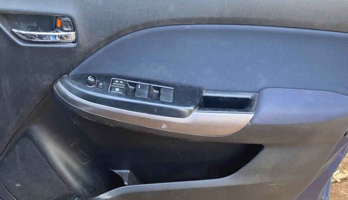 2019 Maruti Baleno DELTA PETROL 1.2, Petrol, Manual, 77,111 km, Driver Side Door Panels Control