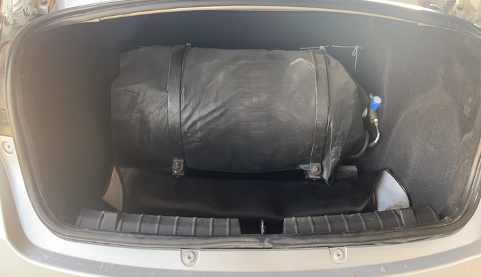 2017 Tata TIGOR XT PETROL, CNG, Manual, 37,080 km, Boot Inside