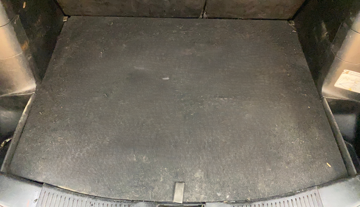 2018 Maruti S Cross ZETA 1.3, Diesel, Manual, 1,34,311 km, Boot Inside