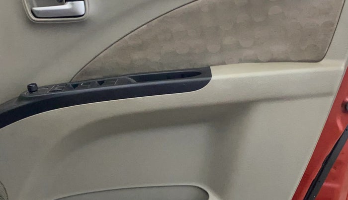 2014 Maruti Celerio ZXI, Petrol, Manual, 38,208 km, Driver Side Door Panels Control