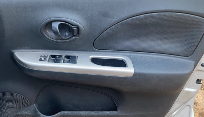 2018 Nissan Micra Active XL O, Petrol, Manual, 18,143 km, Driver Side Door Panels Control