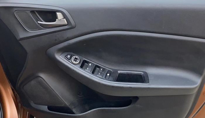 2017 Hyundai i20 Active 1.4 SX, Diesel, Manual, 57,375 km, Driver Side Door Panels Control