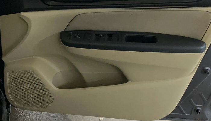 2018 Honda Amaze 1.2L I-VTEC V, Petrol, Manual, 81,624 km, Driver Side Door Panels Control