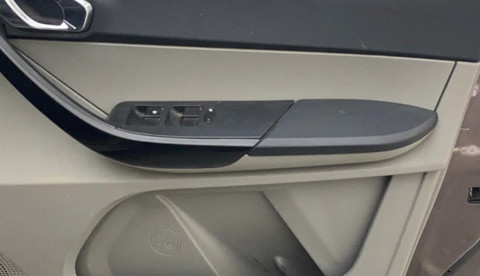 2018 Tata Tiago XZ PETROL, Petrol, Manual, 86,322 km, Driver Side Door Panels Control
