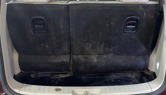 2018 Mahindra MARAZZO M8 7 STR, Diesel, Manual, 98,929 km, Boot Inside