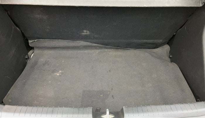 2015 Hyundai Elite i20 SPORTZ 1.2, Petrol, Manual, 83,901 km, Boot Inside