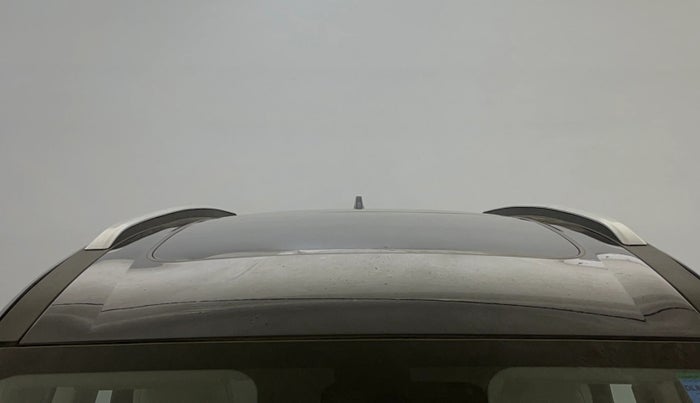 2023 Mahindra XUV700 AX 7 LUXURY P AT 7 STR, Petrol, Automatic, 14,928 km, Moonroof/ Sunroof