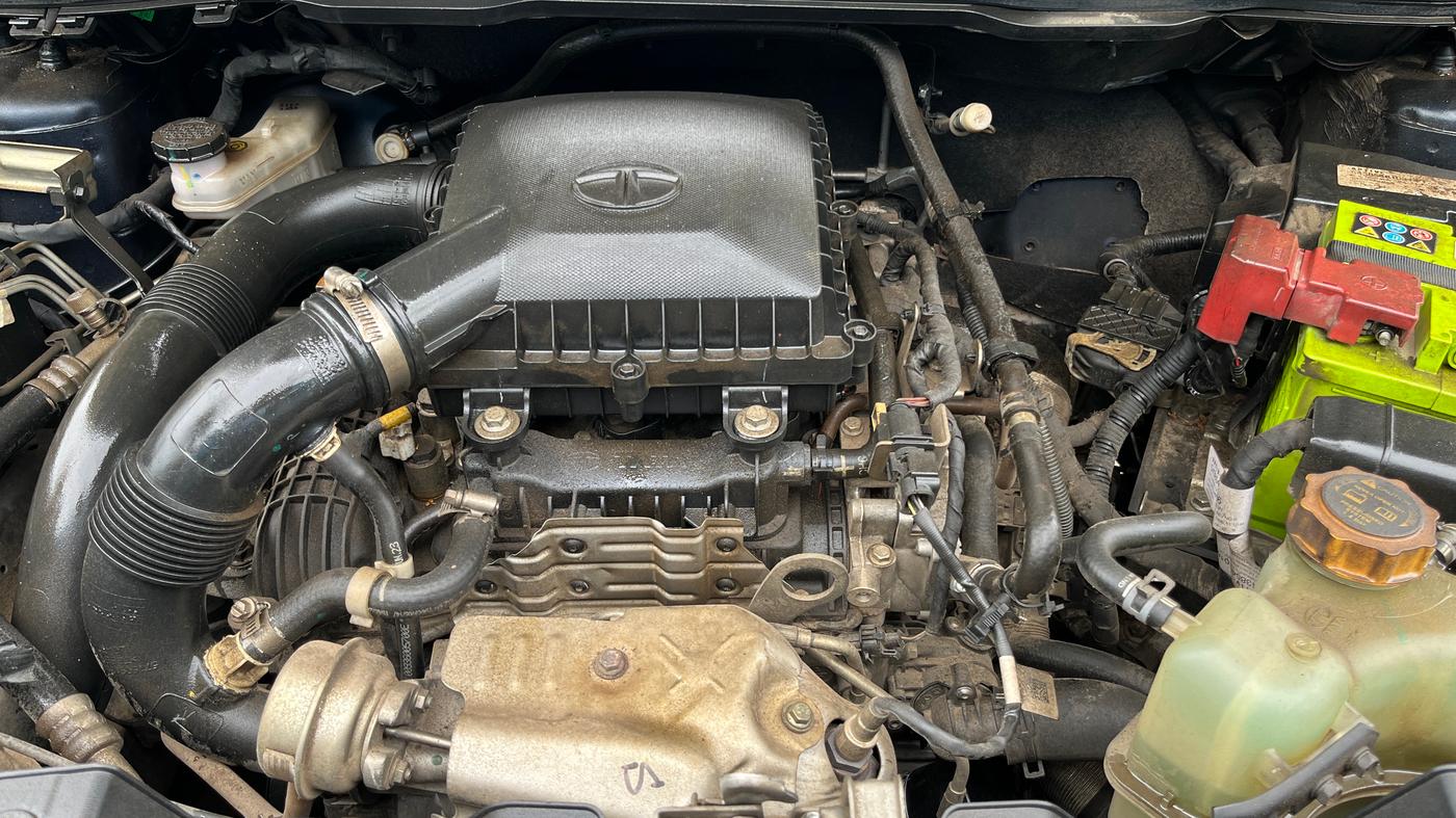 2023 Tata NEXON XZ Plus LUX, Petrol, Manual, 34,006 km, Engine View