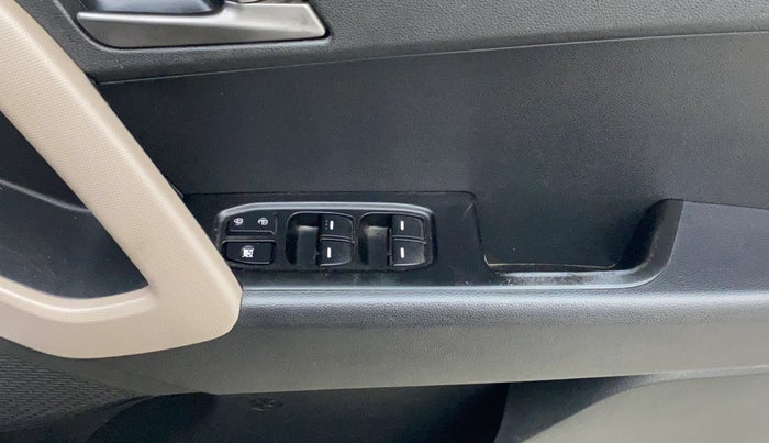 2015 Hyundai Creta S 1.6 PETROL, Petrol, Manual, 68,195 km, Driver Side Door Panels Control