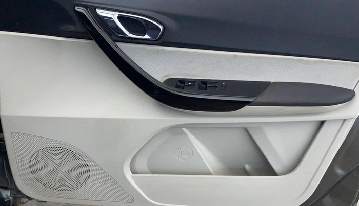 2022 Tata TIGOR XZ PLUS CNG, CNG, Manual, 44,529 km, Driver Side Door Panels Control