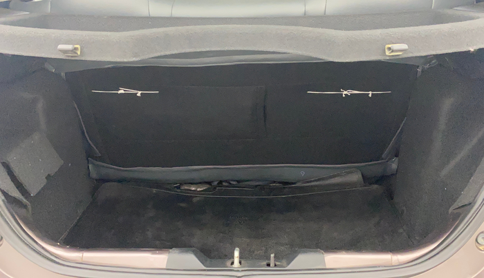 2017 Tata Tiago XZ PETROL, Petrol, Manual, 27,861 km, Boot Inside