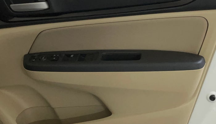 2019 Honda Amaze 1.2L I-VTEC V CVT, Petrol, Automatic, 36,706 km, Driver Side Door Panels Control