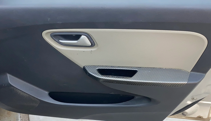 2017 Maruti Alto K10 VXI, Petrol, Manual, 58,325 km, Driver Side Door Panels Control