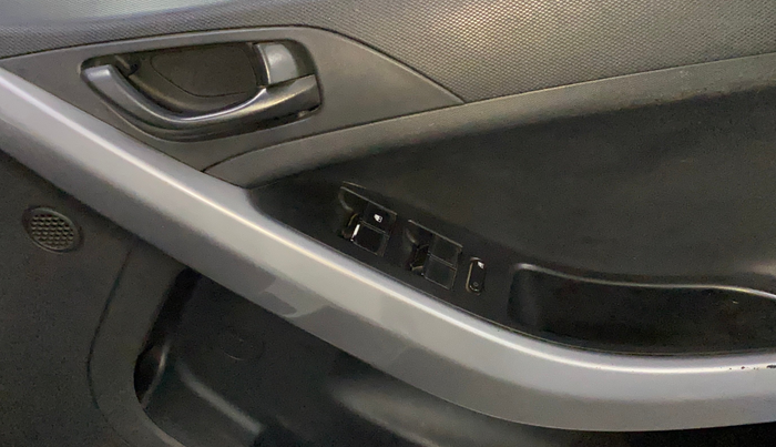 2022 Tata NEXON XM PETROL, Petrol, Manual, 54,531 km, Driver Side Door Panels Control