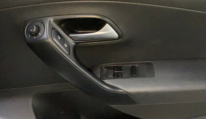 2020 Volkswagen Polo COMFORTLINE PLUS 1.0L MPI, Petrol, Manual, 64,659 km, Driver Side Door Panels Control