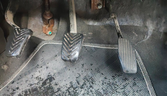 2011 Hyundai Eon D-LITE+, Petrol, Manual, 95,934 km, Pedals