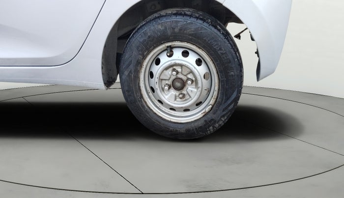 2011 Hyundai Eon D-LITE+, Petrol, Manual, 95,934 km, Left Rear Wheel