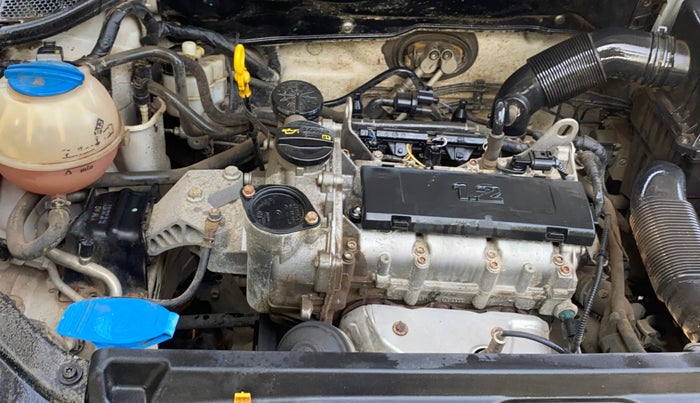 2015 Volkswagen Polo HIGHLINE1.2L, Petrol, Manual, 50,809 km, Engine View - Right