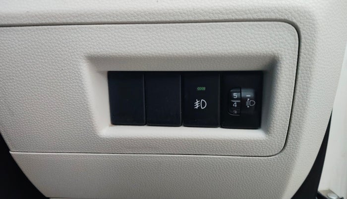 2018 Maruti IGNIS DELTA 1.2 AMT, Petrol, Automatic, 75,900 km, Driver Side Adjustment Panel