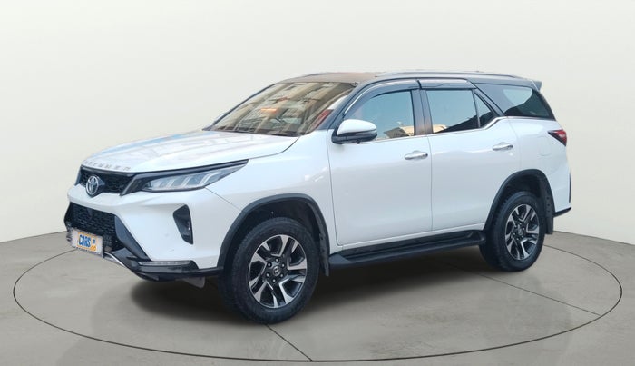 2023 Toyota Fortuner 4X2 AT 2.8 LEGENDER, Diesel, Automatic, 45,995 km, Left Front Diagonal