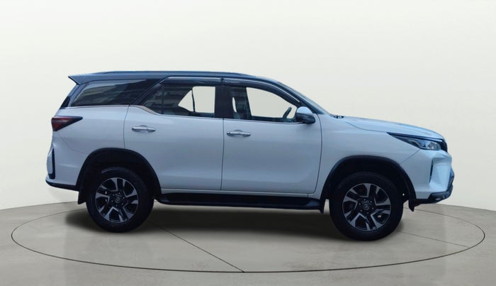 2023 Toyota Fortuner 4X2 AT 2.8 LEGENDER, Diesel, Automatic, 45,995 km, Right Side View
