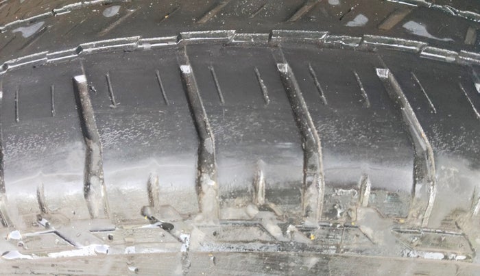 2023 Toyota Fortuner 4X2 AT 2.8 LEGENDER, Diesel, Automatic, 45,995 km, Left Rear Tyre Tread