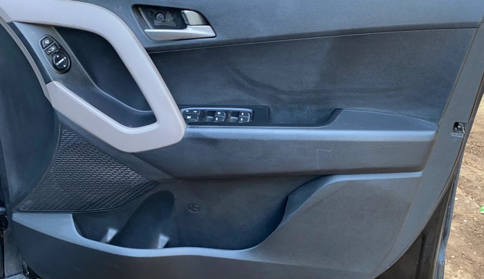 2016 Hyundai Creta SX PLUS AT 1.6 PETROL, Petrol, Automatic, 65,455 km, Driver Side Door Panels Control