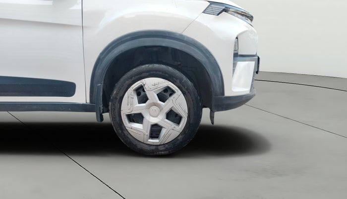 2024 Tata NEXON PURE 1.2 PETROL, Petrol, Manual, 18,081 km, Right Front Wheel