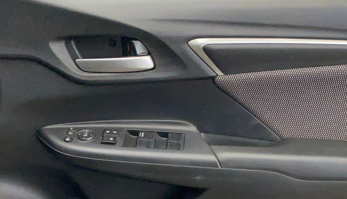 2017 Honda WR-V 1.2L I-VTEC VX MT, Petrol, Manual, 51,394 km, Driver Side Door Panels Control